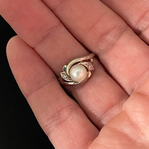 14K Pearl & Diamond Ring